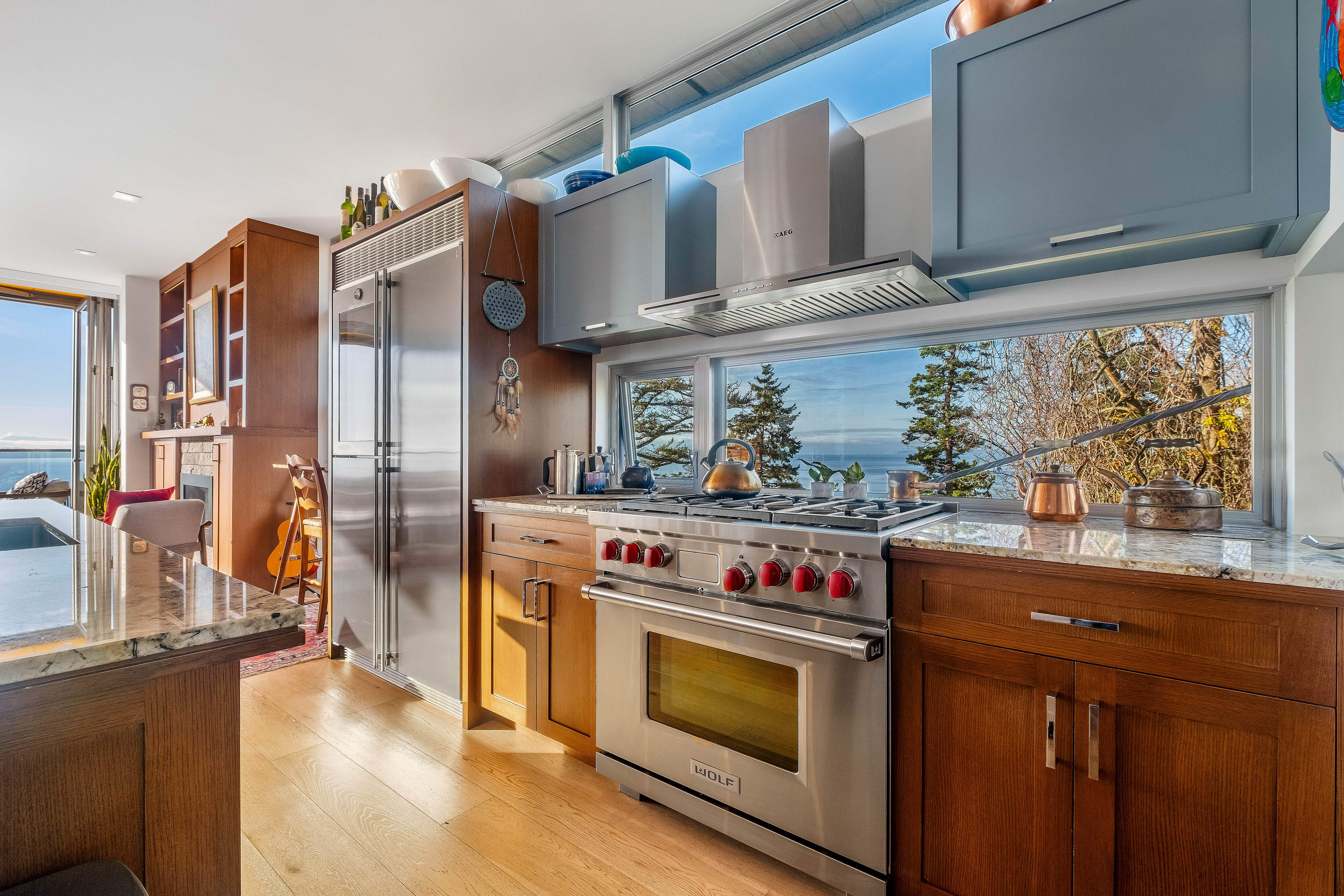 15046 Buena Vista Avenue